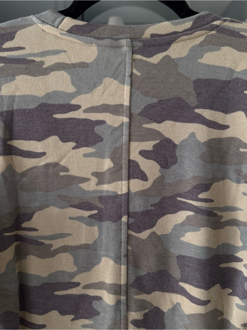 American Eagle Cozy Camo Long Sleeve Crewneck Cowboy - Picture 8 of 10